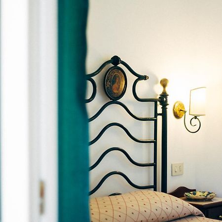 パルゲリーア Villino Eleonora Bed & Breakfast エクステリア 写真