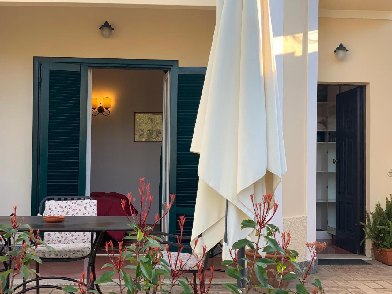 パルゲリーア Villino Eleonora Bed & Breakfast エクステリア 写真