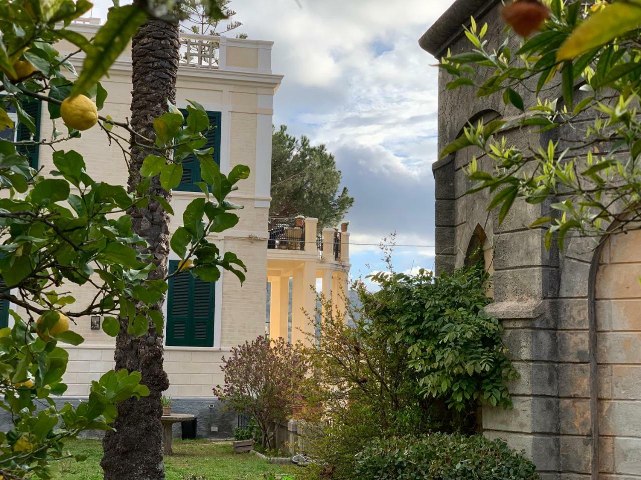 パルゲリーア Villino Eleonora Bed & Breakfast エクステリア 写真