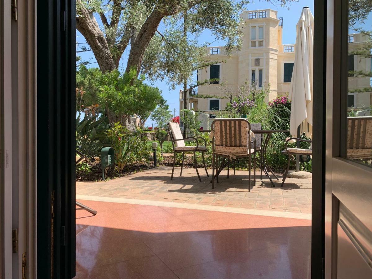 パルゲリーア Villino Eleonora Bed & Breakfast エクステリア 写真